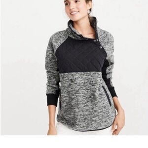 Abercrombie & Fitch Black and Gray Textured Pullover